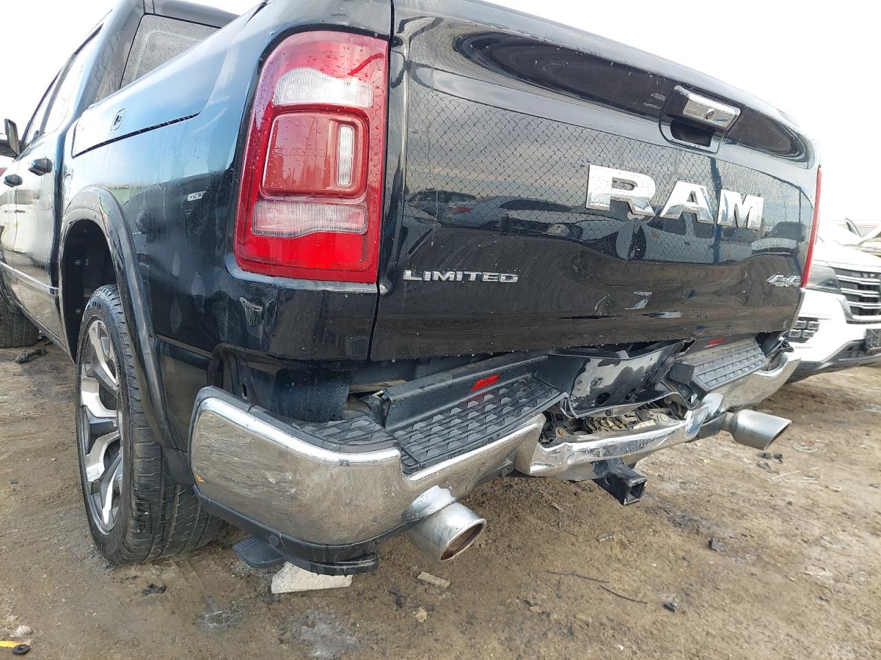1C6SRFHT4LN106076 - 2020 RAM 1500, Laramie - #44098045