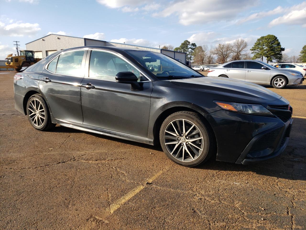 2021 Toyota Camry - Image 4