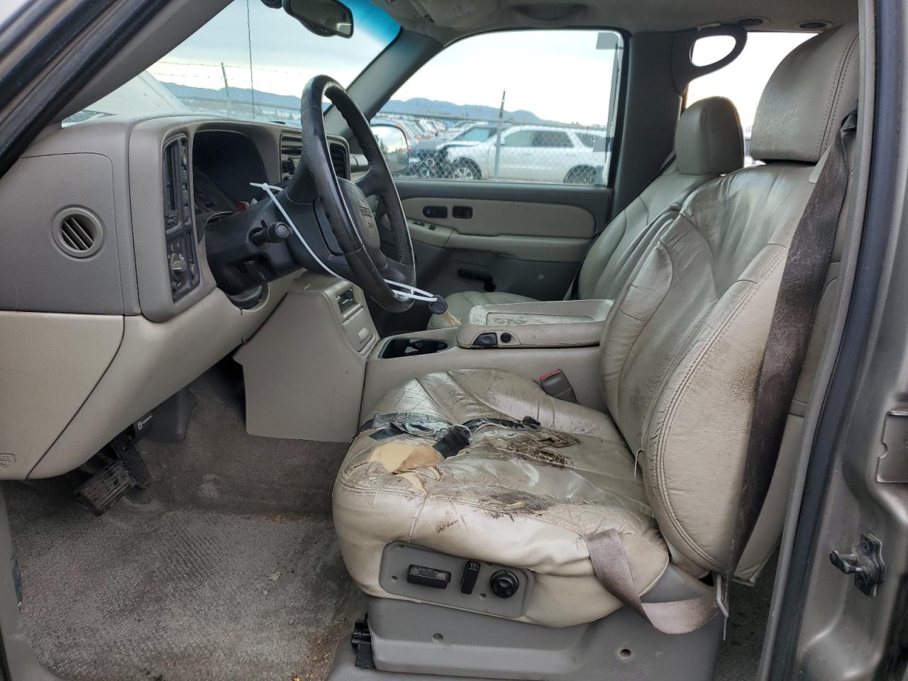 2001 GMC Yukon - Image 7