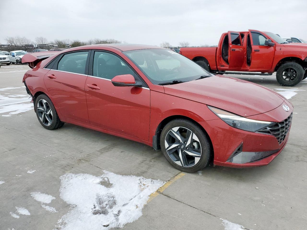 2023 Hyundai Elantra - Image 4