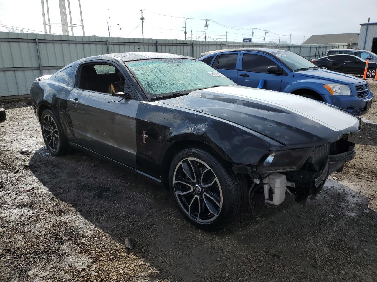 2011 Ford Mustang - Image 4