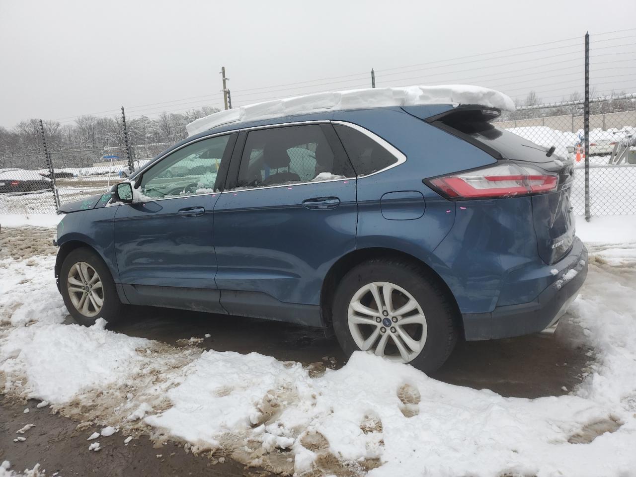 2019 Ford Edge - Image 2