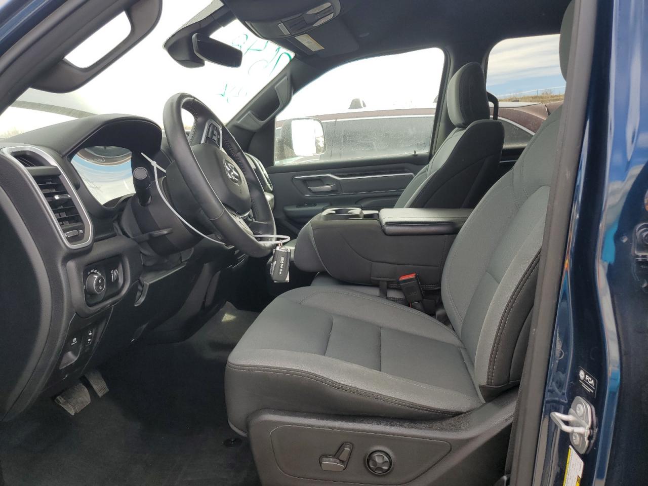 2021 RAM 1500 - Image 7