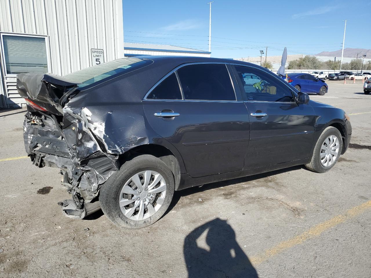 2009 Toyota Camry - Image 3