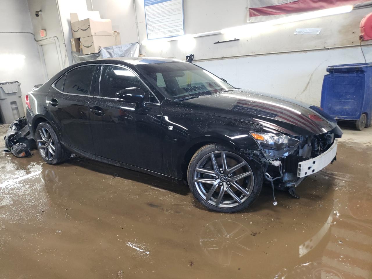 2016 Lexus IS - Image 4
