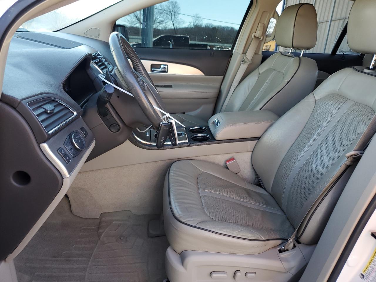 2013 Lincoln MKX - Image 7