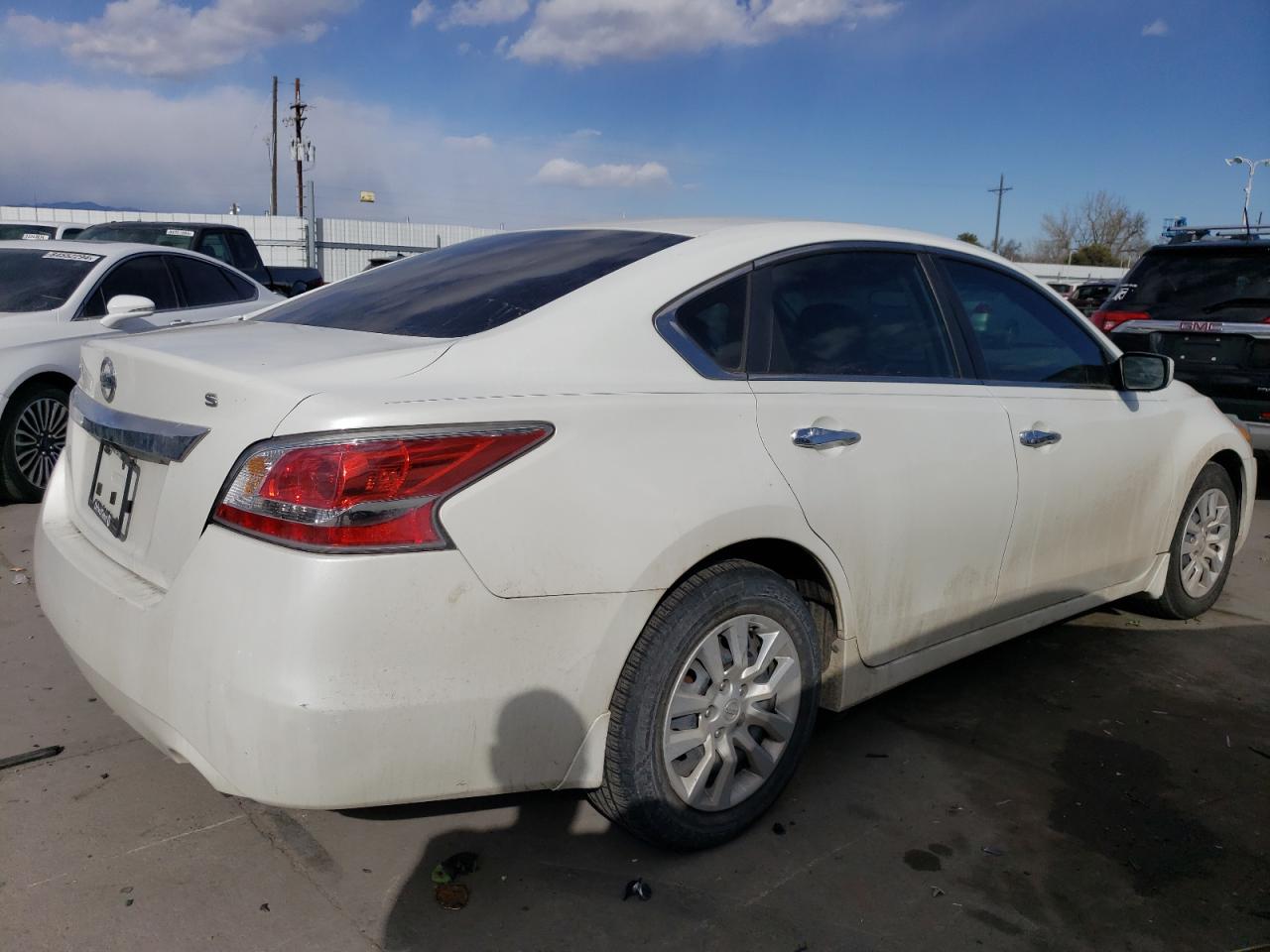2015 Nissan Altima - Image 3