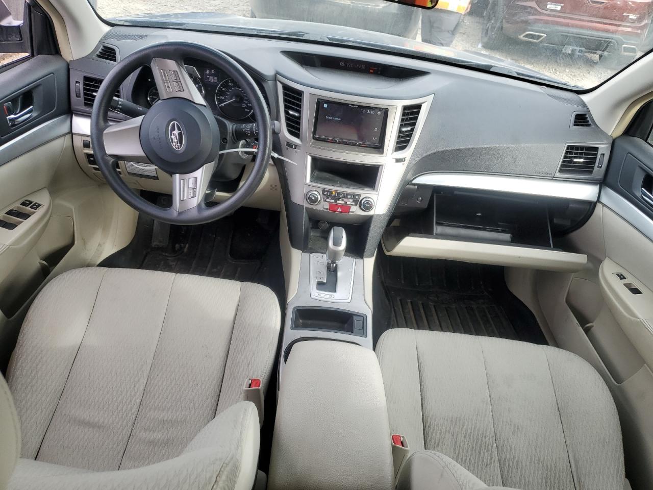 2011 Subaru Outback - Image 8