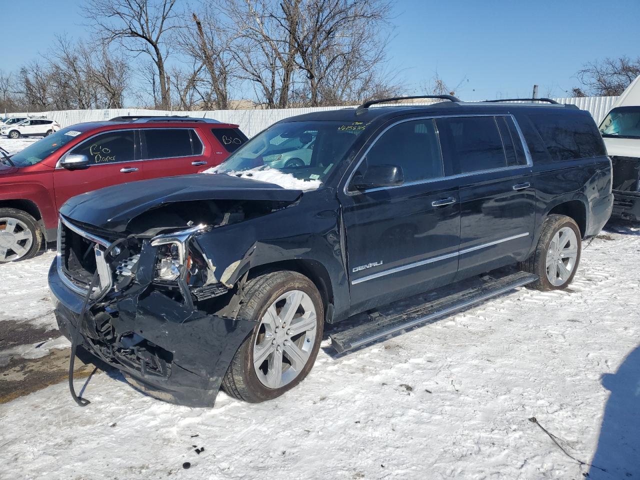 2015 Gmc Yukon Xl Denali for Sale in Bridgeton, MO - Front End
