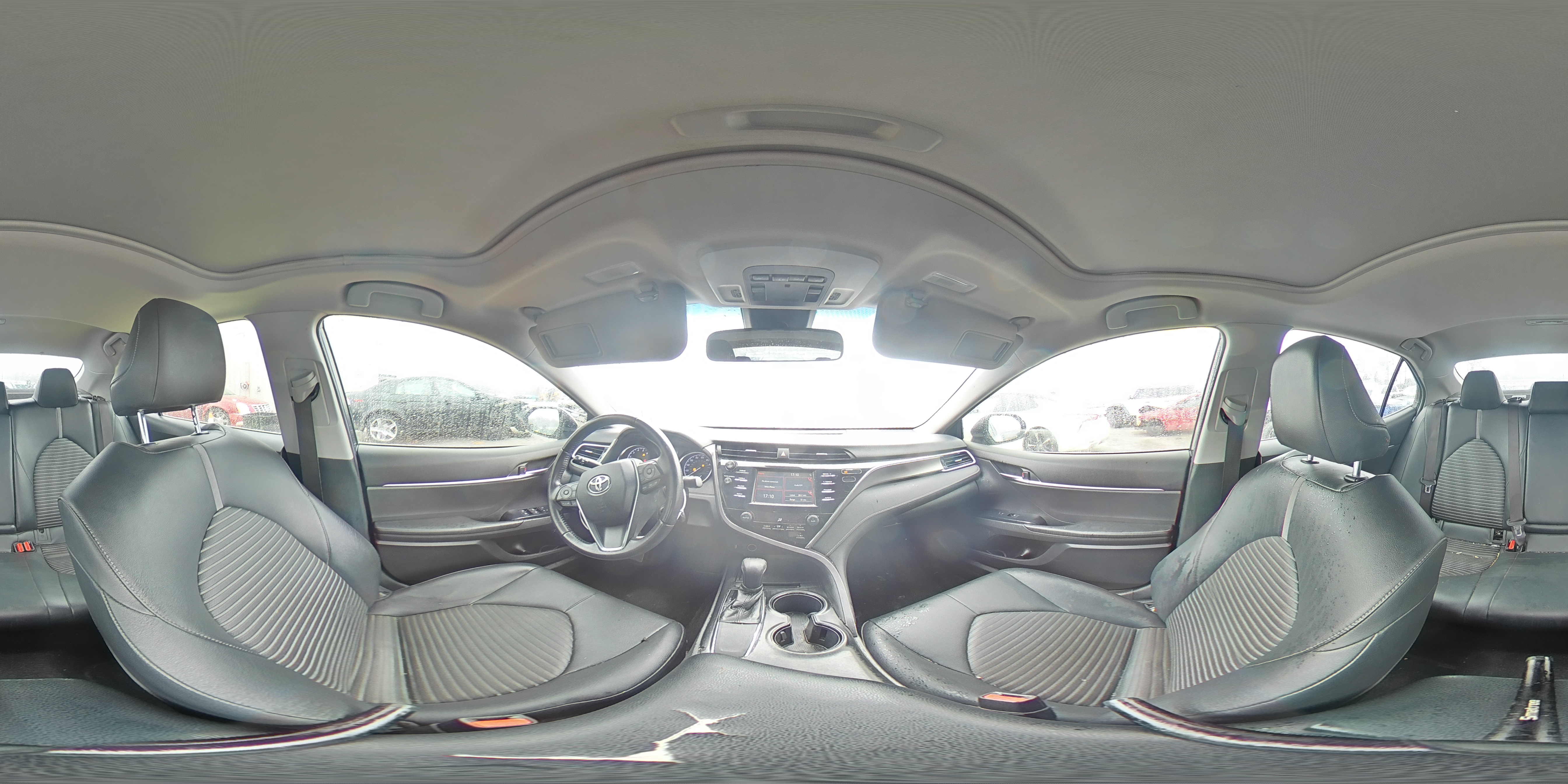 2018 Toyota Camry - Image 14