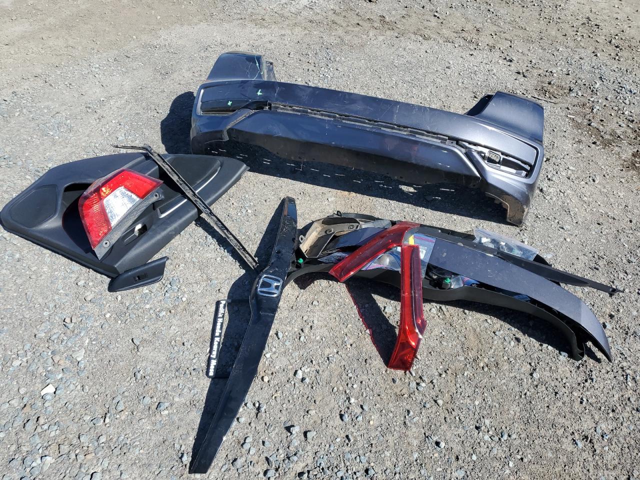 3HGGK5H48JM736343 HONDA FIT 2018