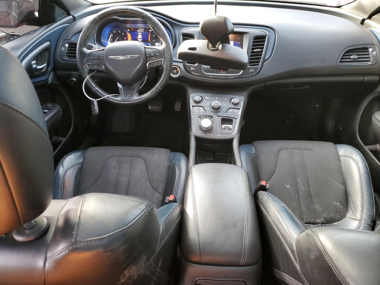 2015 Chrysler 200 - Image 8