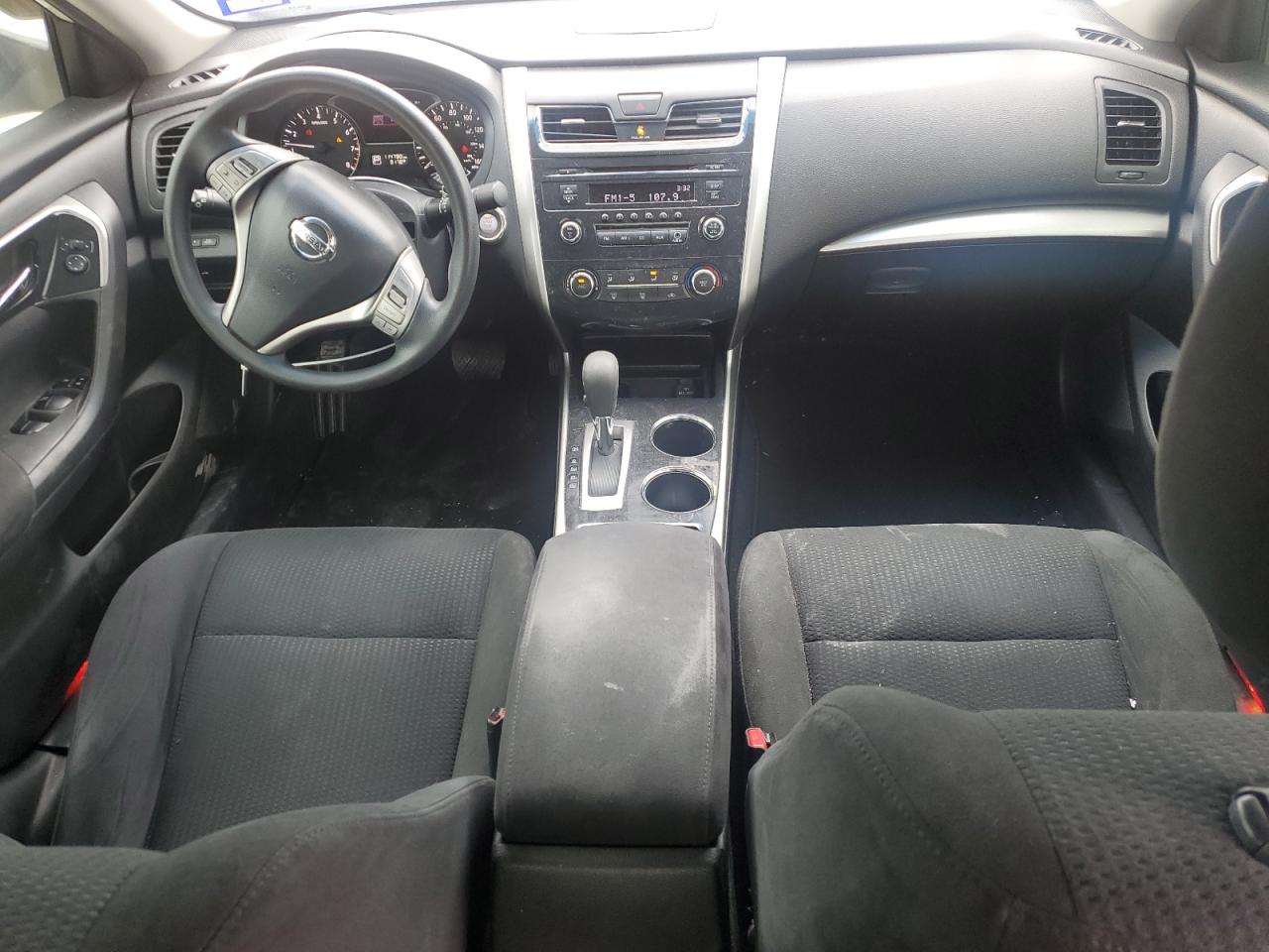 2014 Nissan Altima - Image 8