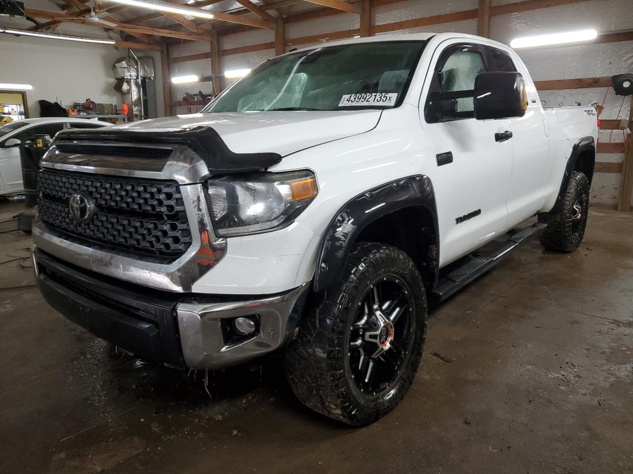 2019 Toyota Tundra Double Cab Sr продається в Pekin, IL - Front End