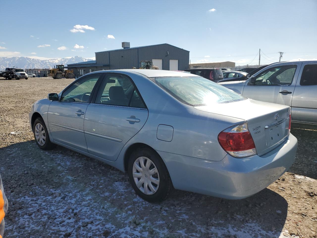 2005 Toyota Camry - Image 2