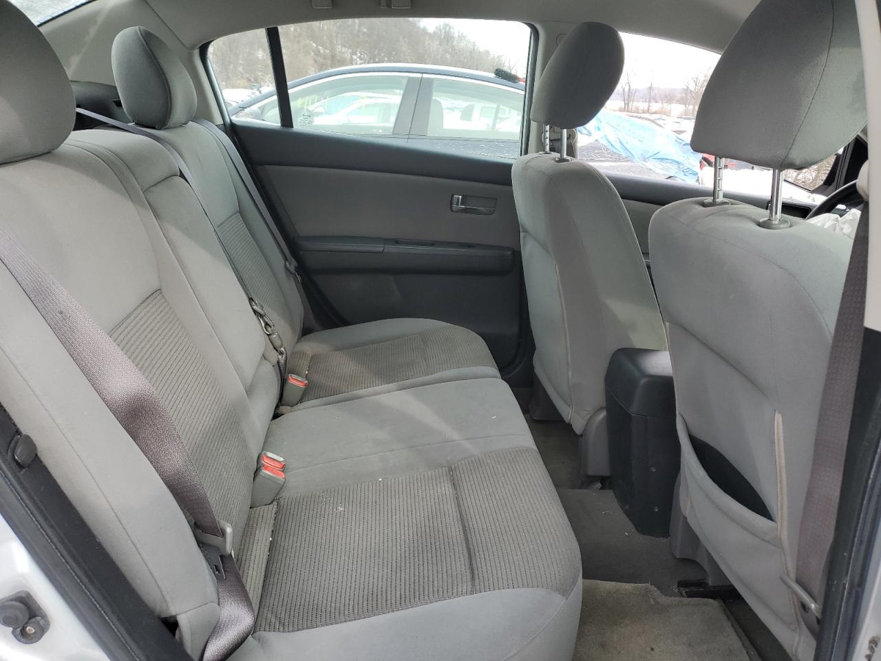 2011 Nissan Sentra - Image 10