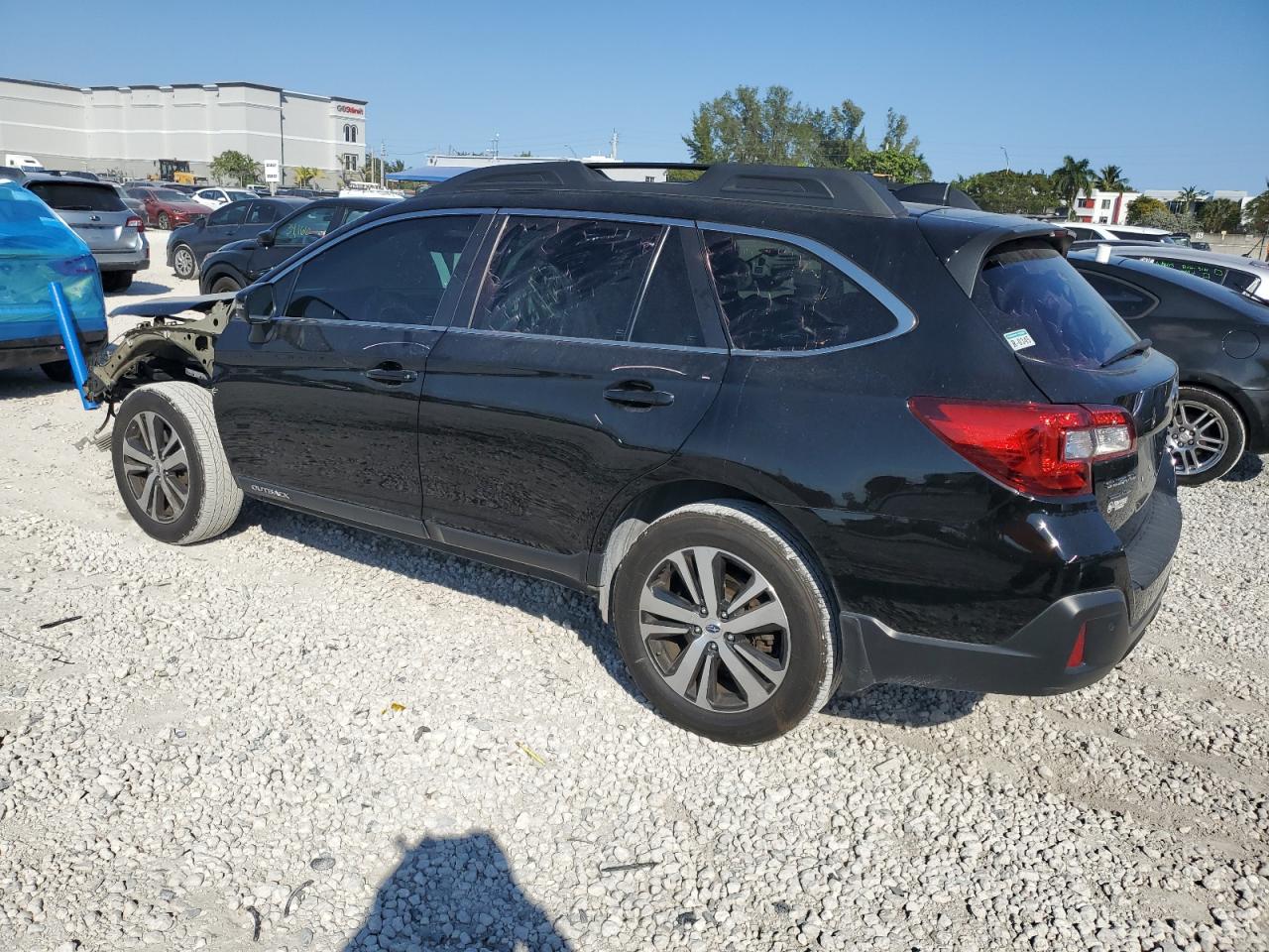 2018 Subaru Outback - Image 2