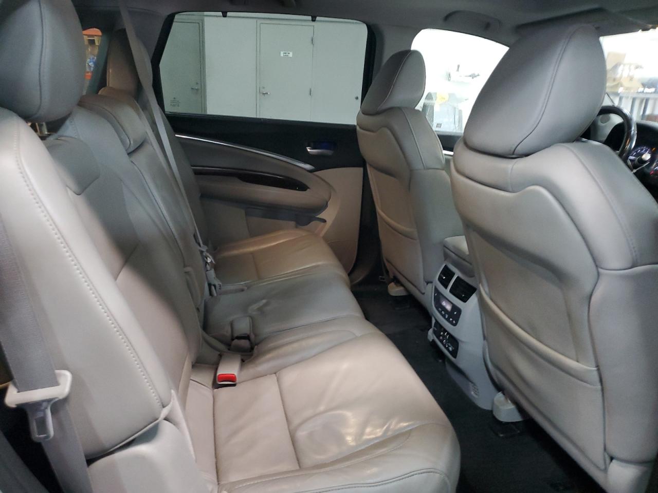 2015 Acura MDX - Image 11