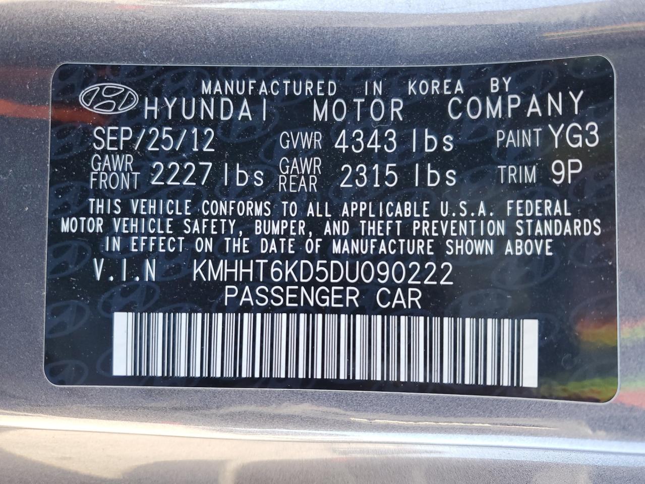 2013 Hyundai Genesis - Image 12