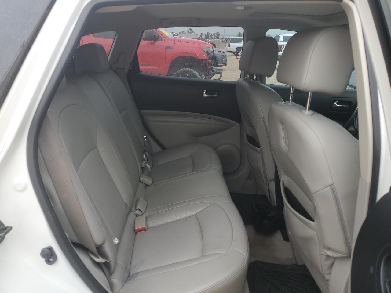 2012 Nissan Rogue - Image 11