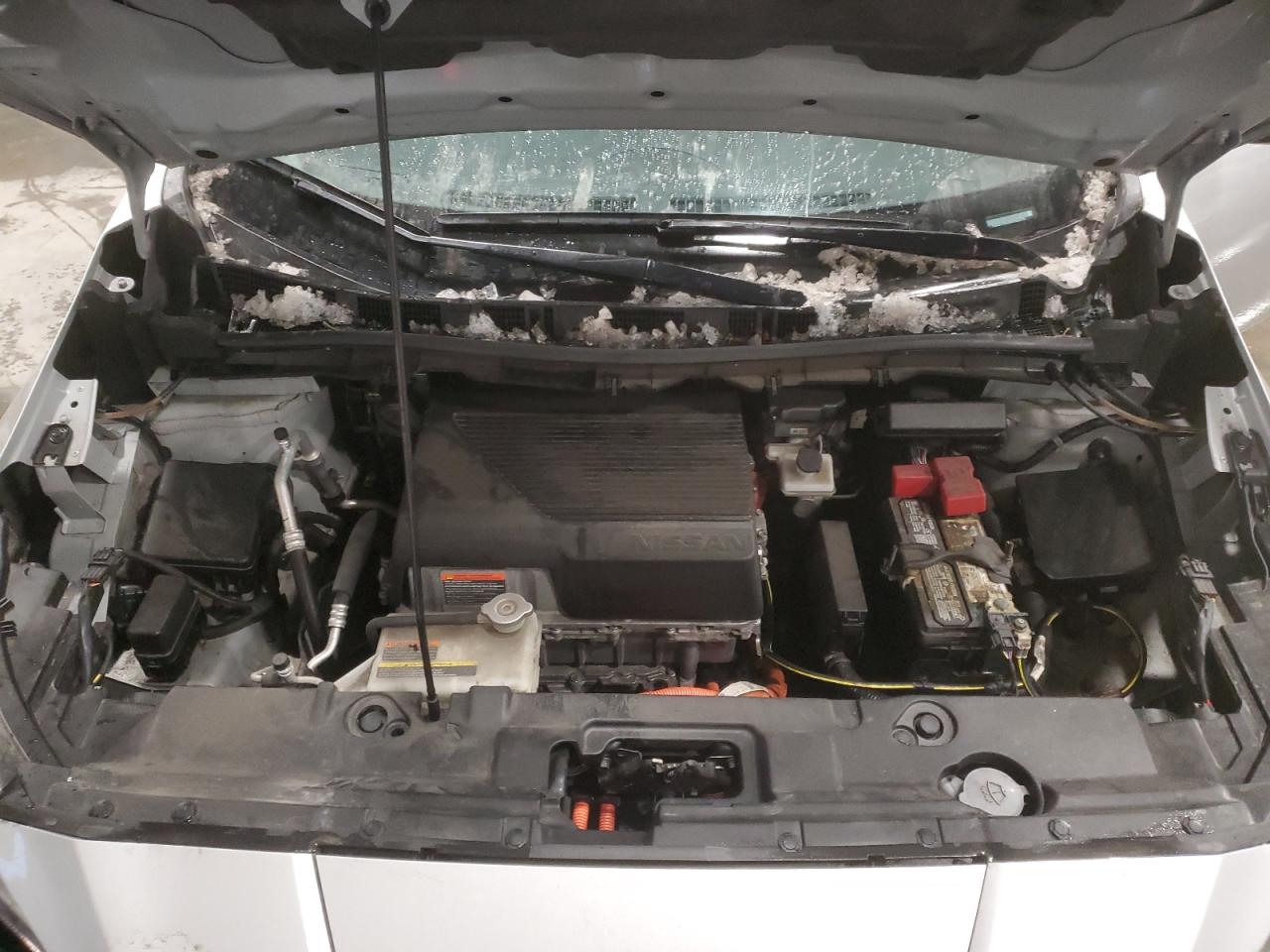 2022 Nissan Leaf - Image 12