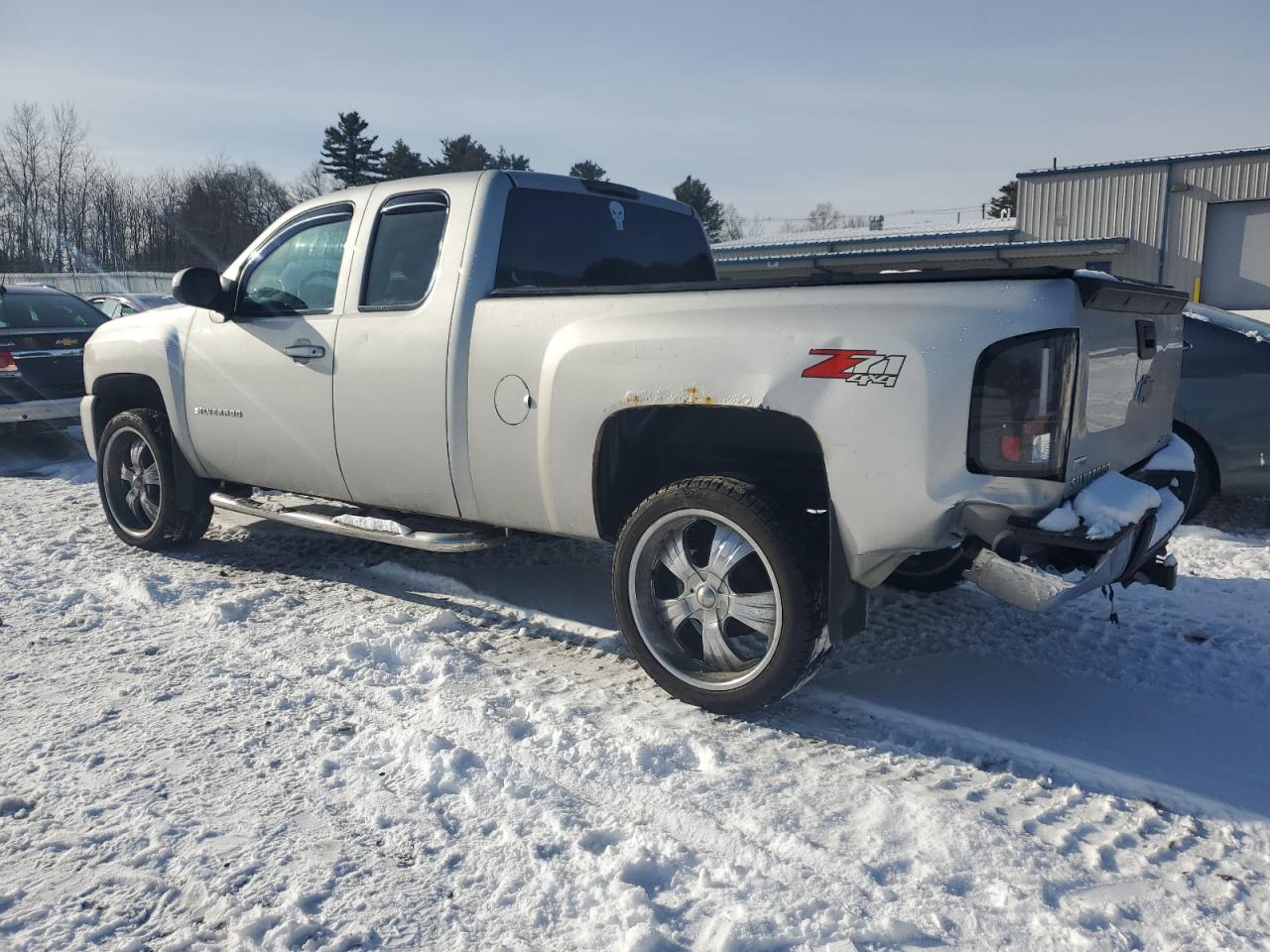 2010 Chevrolet Silverado - Image 2