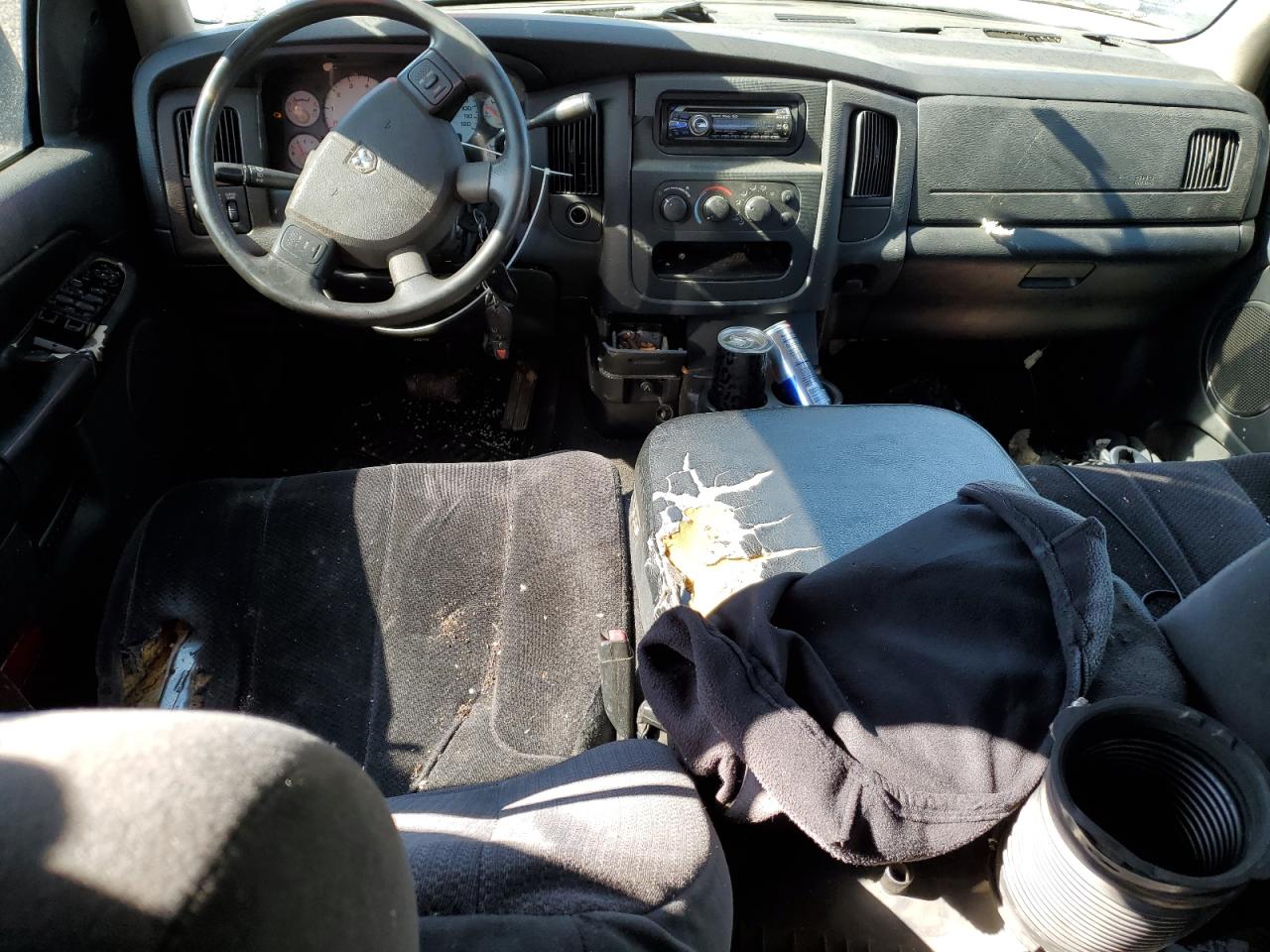 2004 Dodge RAM - Image 8