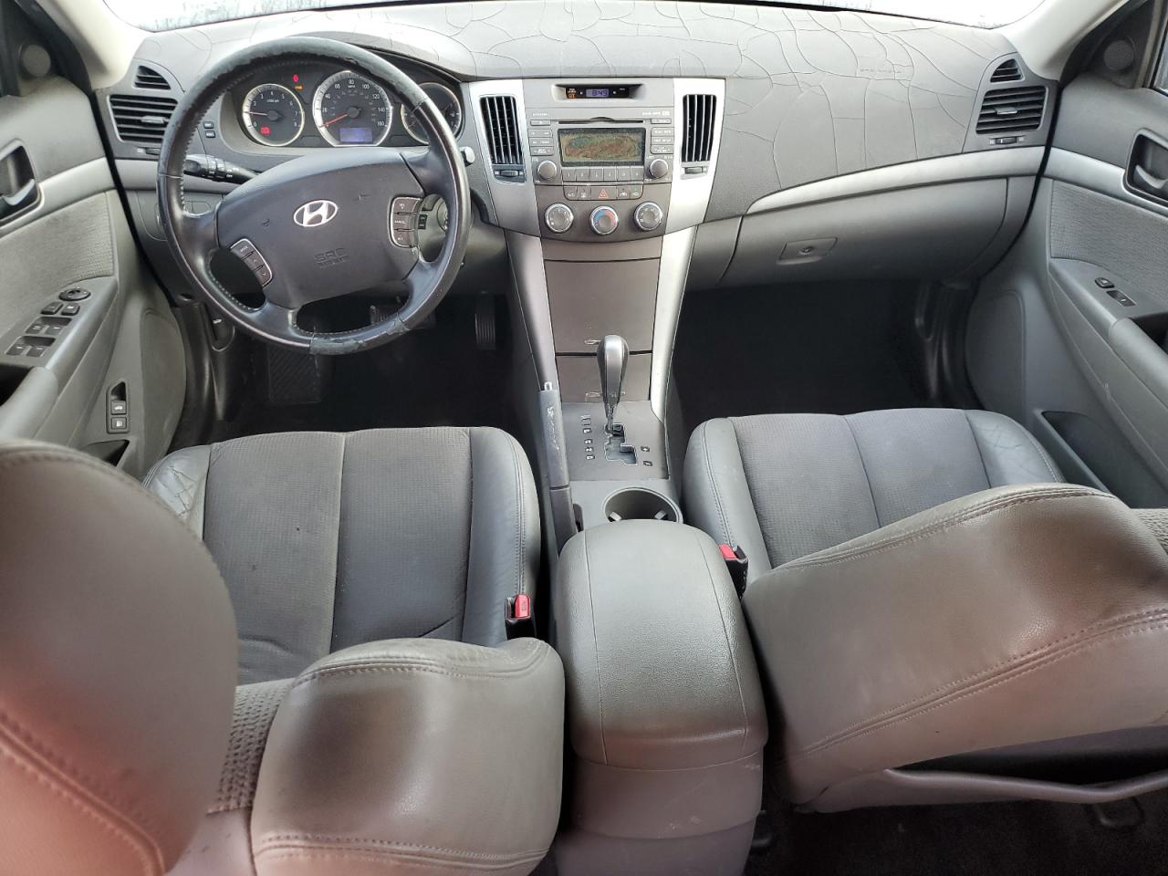 2009 Hyundai Sonata - Image 8