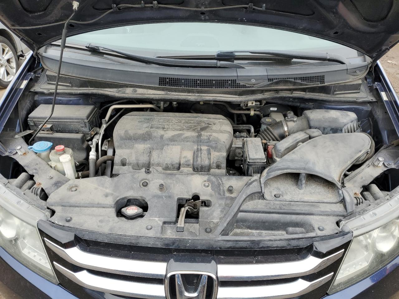 2015 Honda Odyssey - Image 12