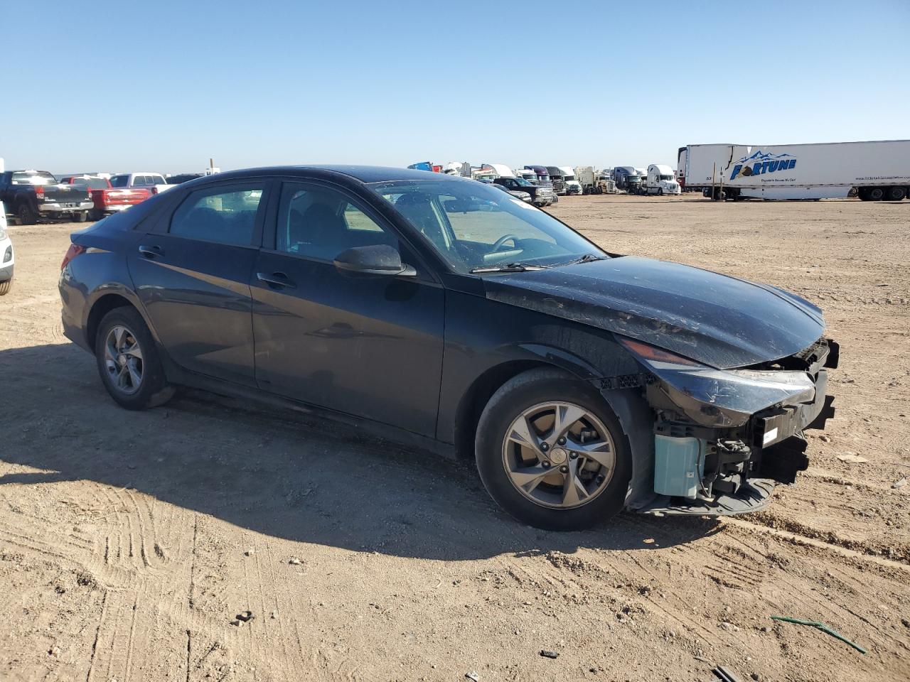 2021 Hyundai Elantra - Image 4