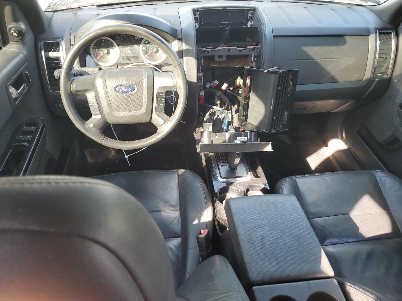 2010 Ford Escape - Image 8