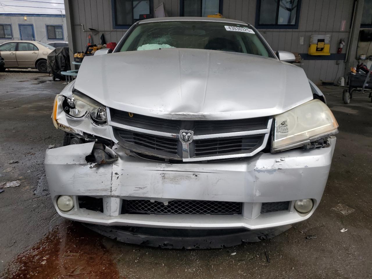 2010 Dodge Avenger - Image 5