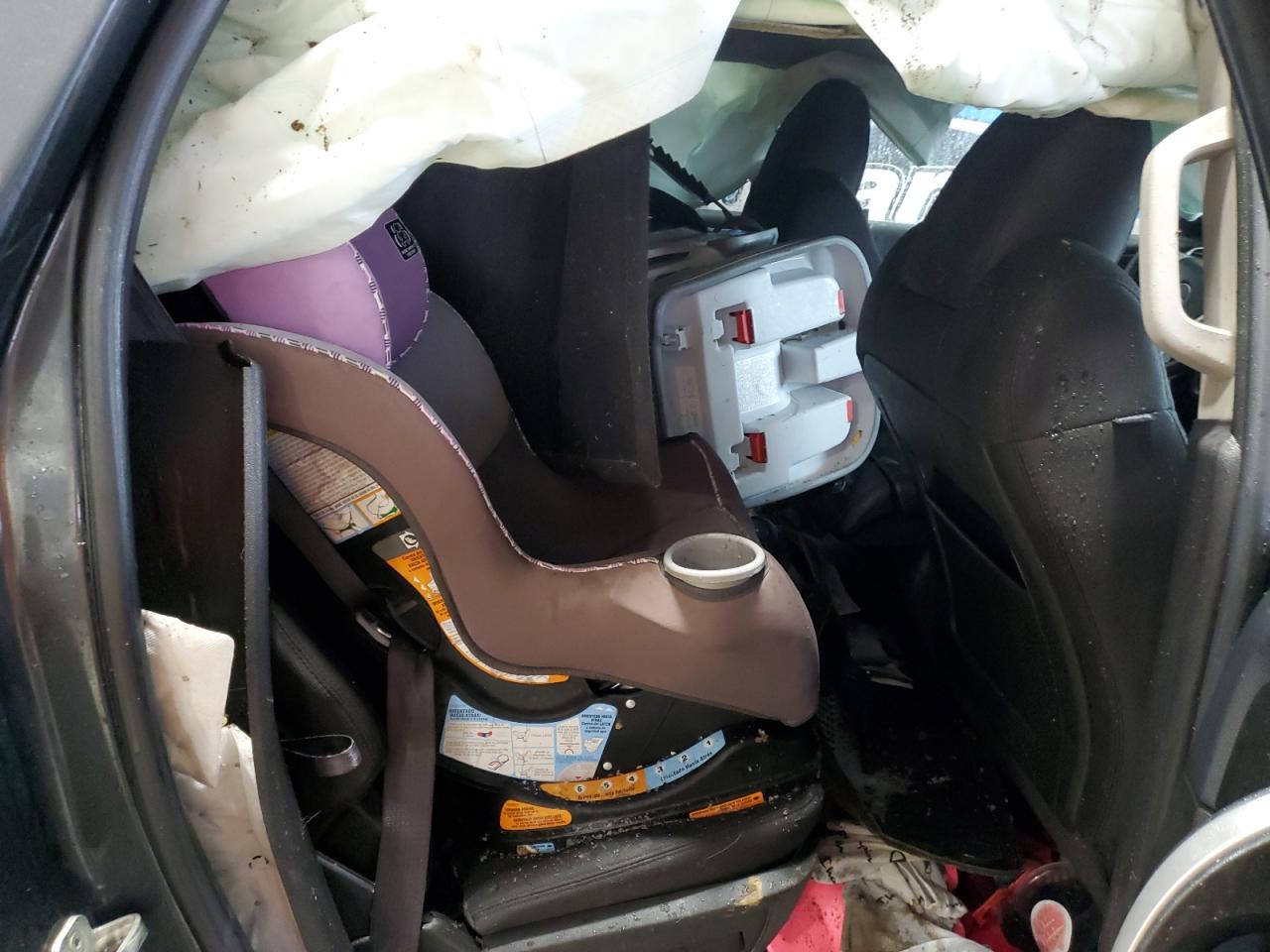 2011 GMC Acadia - Image 11