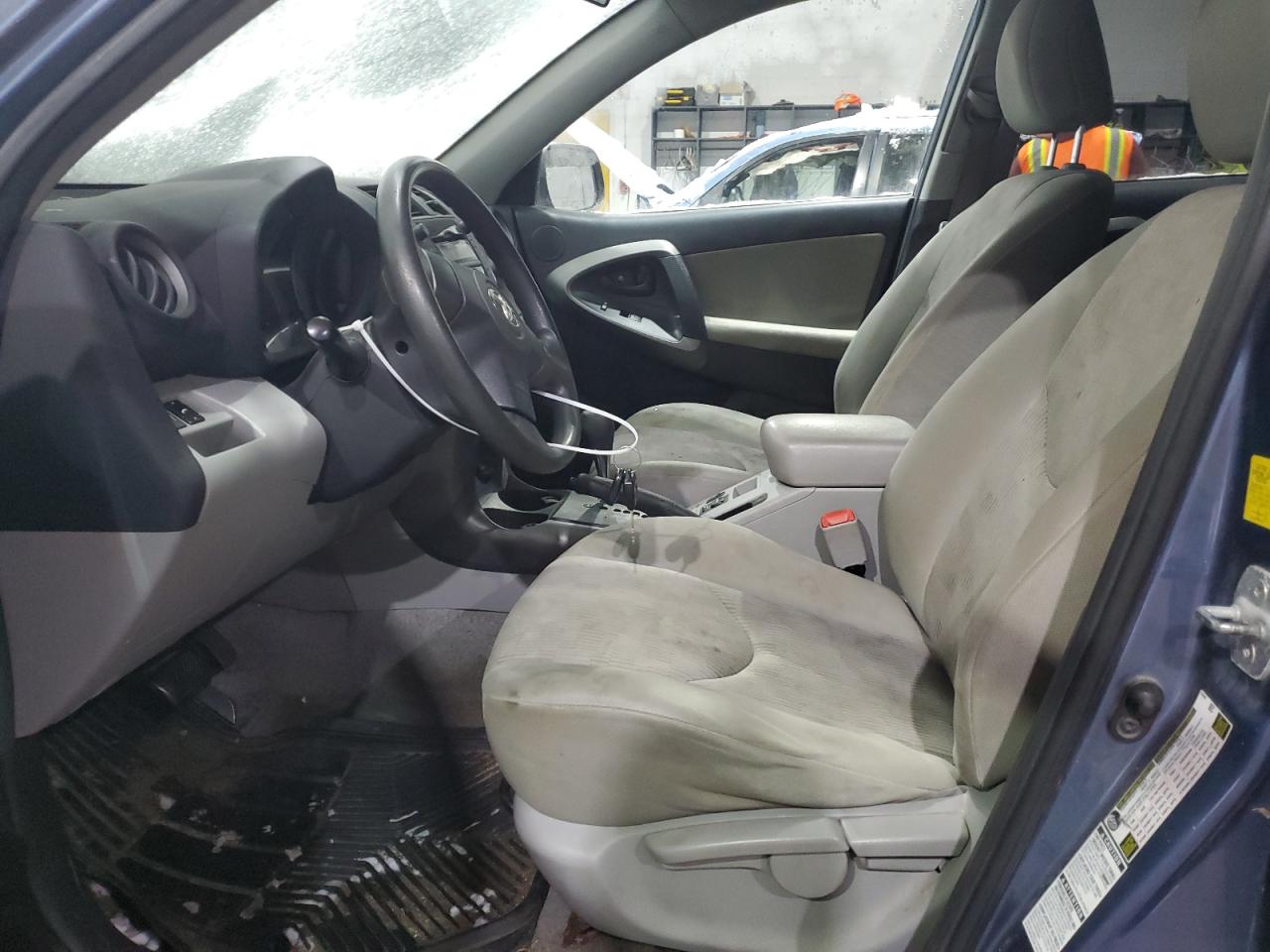 2010 Toyota RAV 4 - Image 7