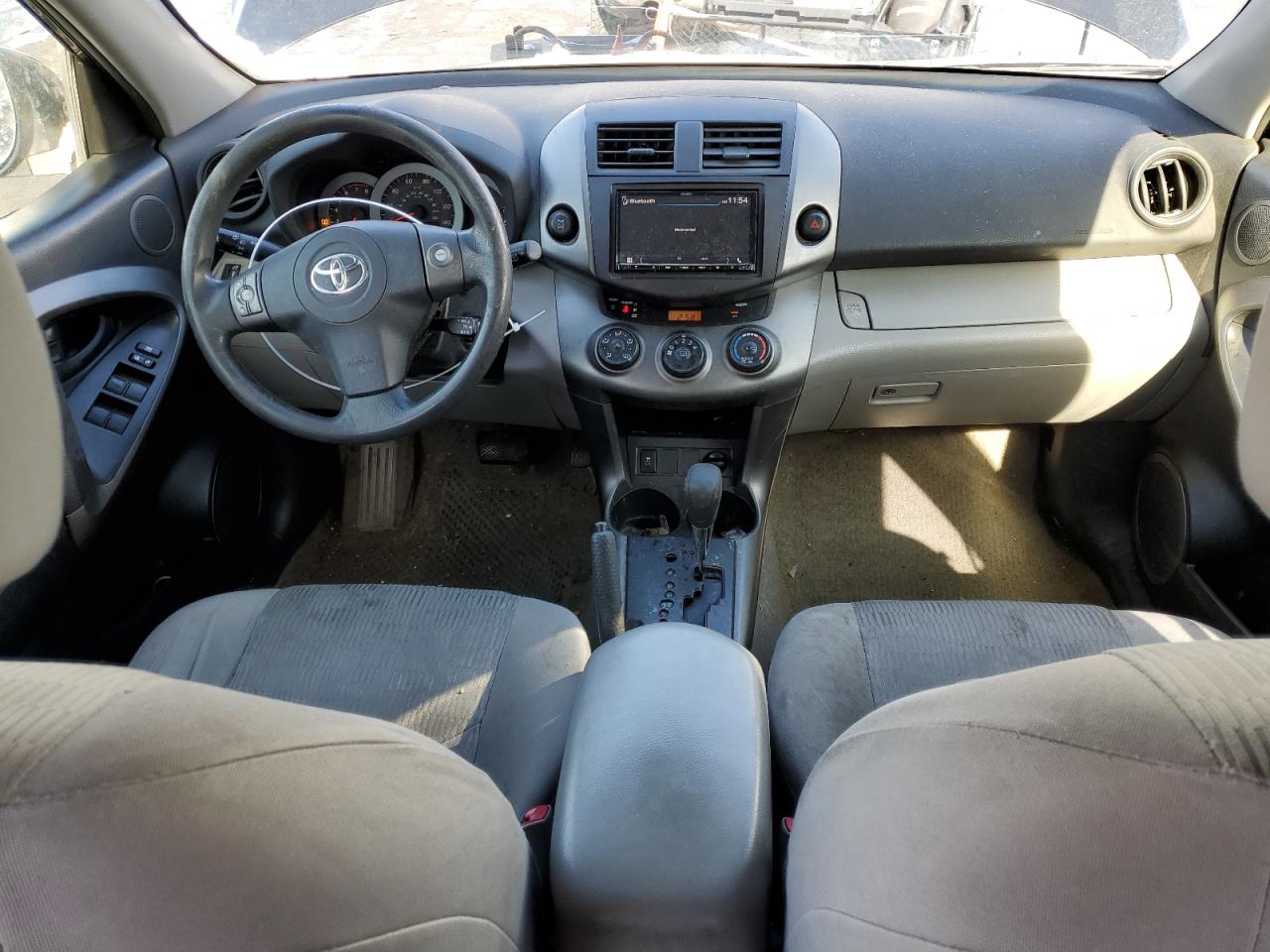 2012 Toyota RAV 4 - Image 8
