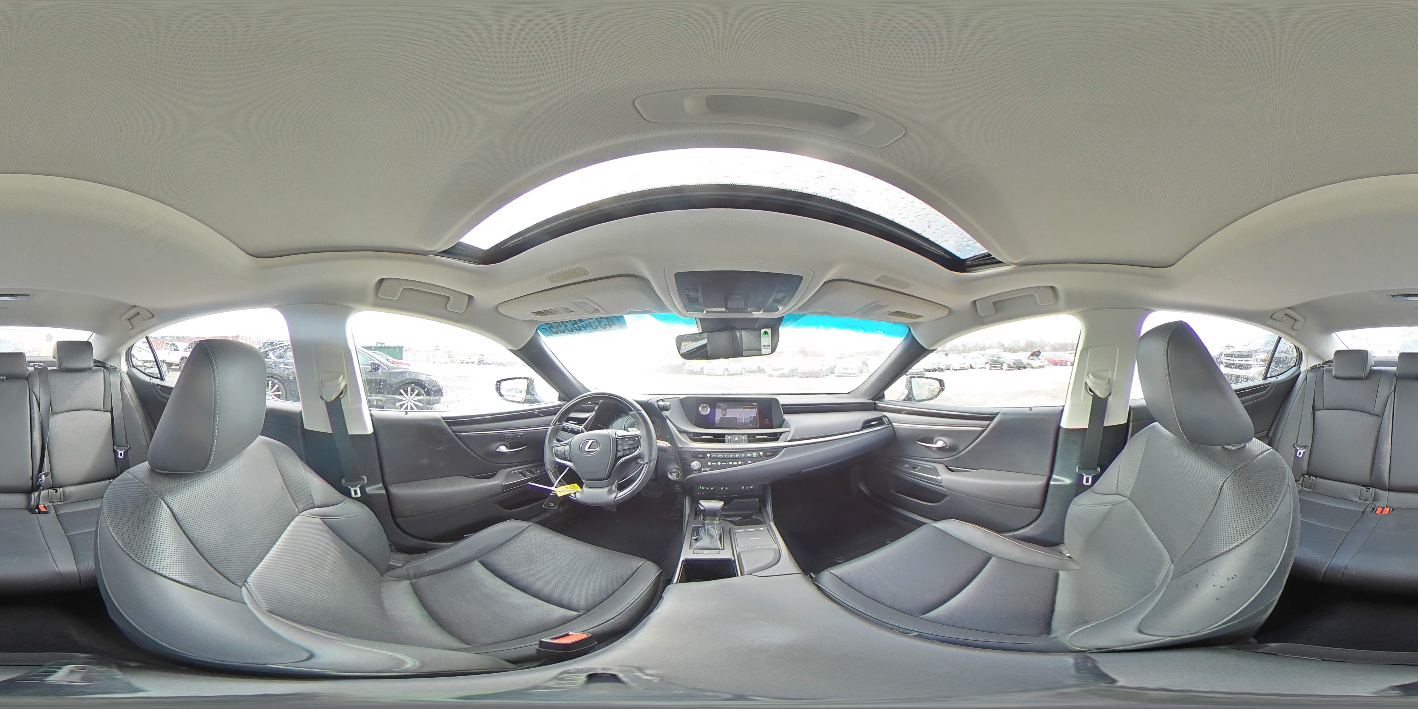 2021 Lexus ES - Image 14