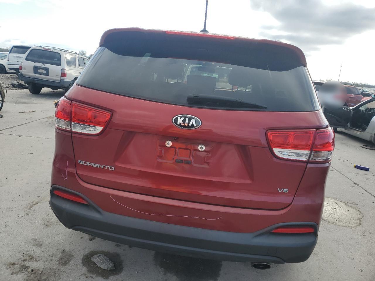 2017 Kia Sorento - Image 6