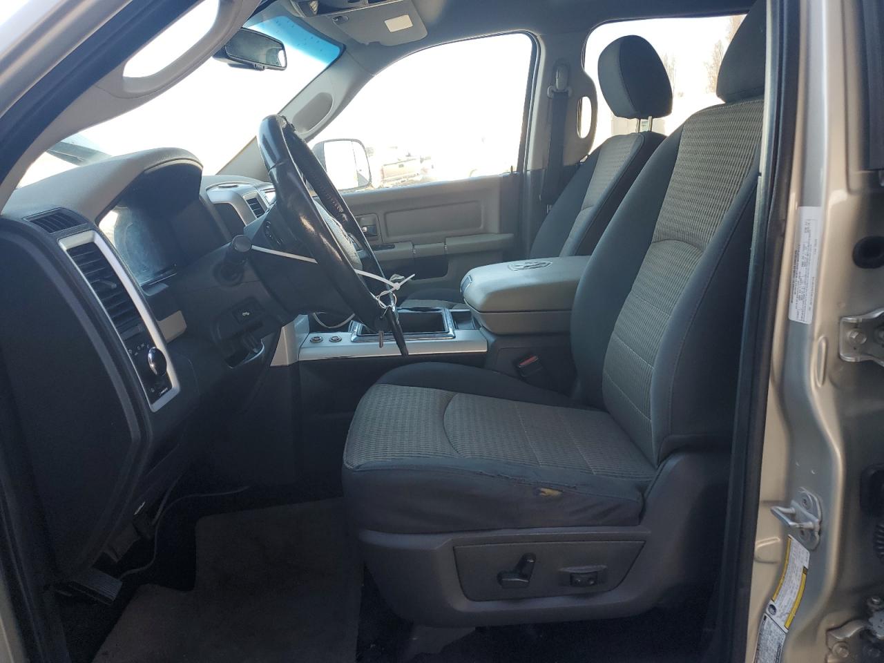 2010 Dodge RAM - Image 7