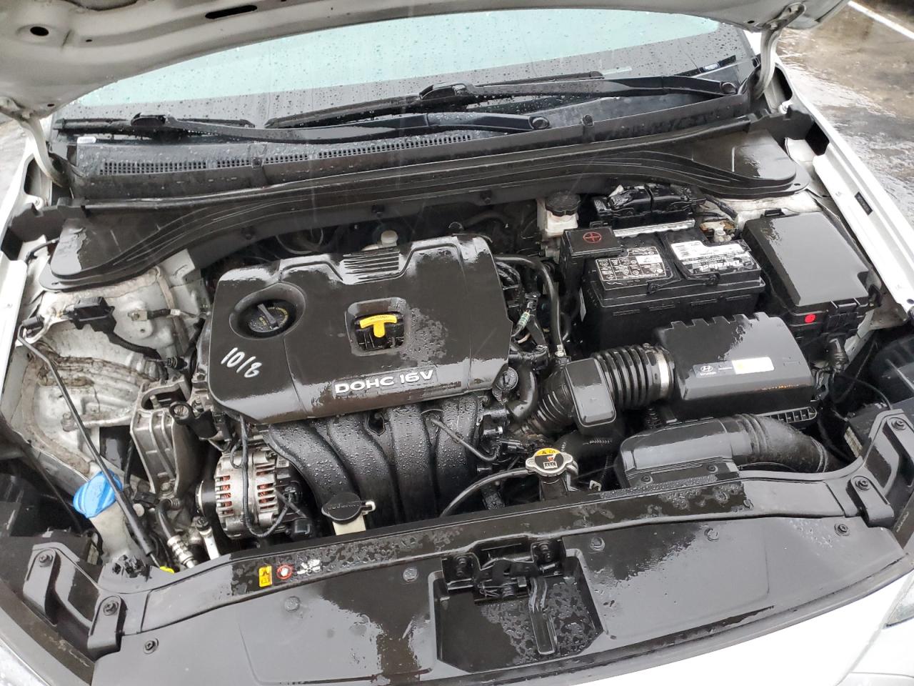 2017 Hyundai Elantra - Image 11