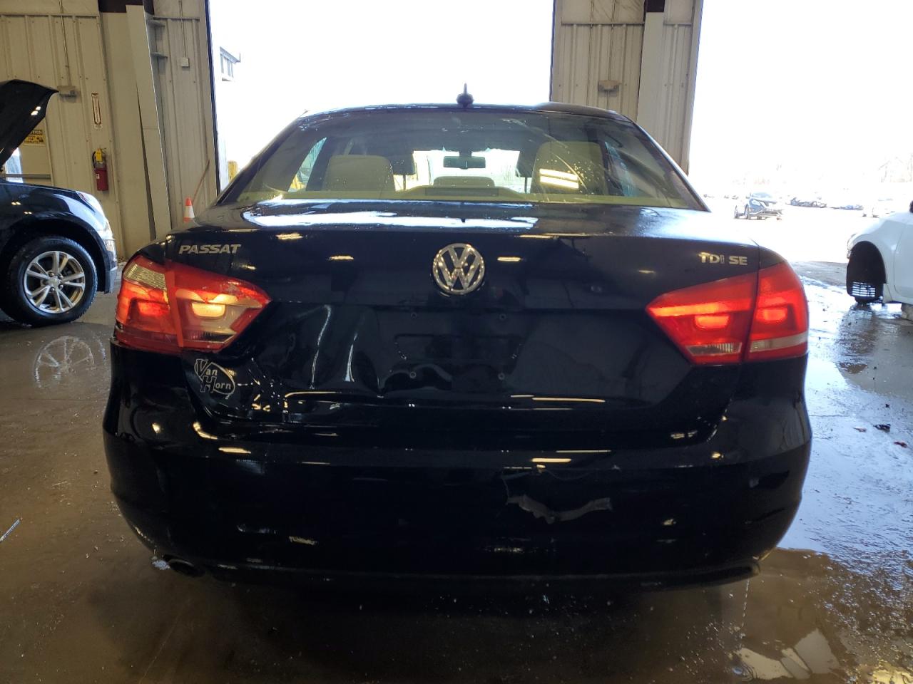 2014 Volkswagen Passat - Image 6