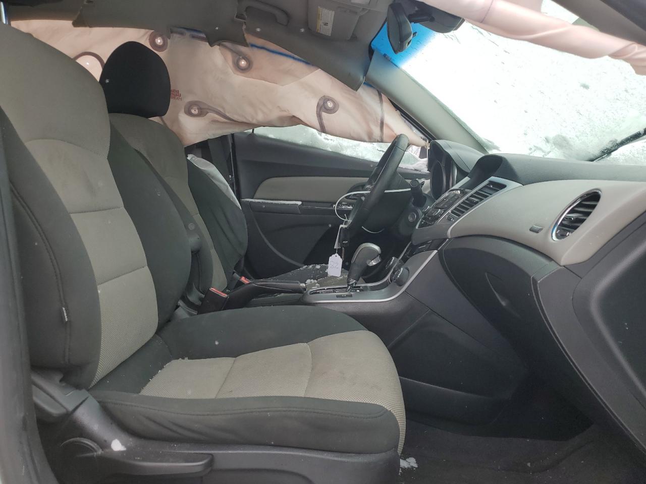 2012 Chevrolet Cruze - Image 7