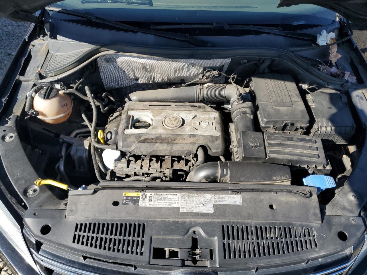 2016 Volkswagen Tiguan - Image 11