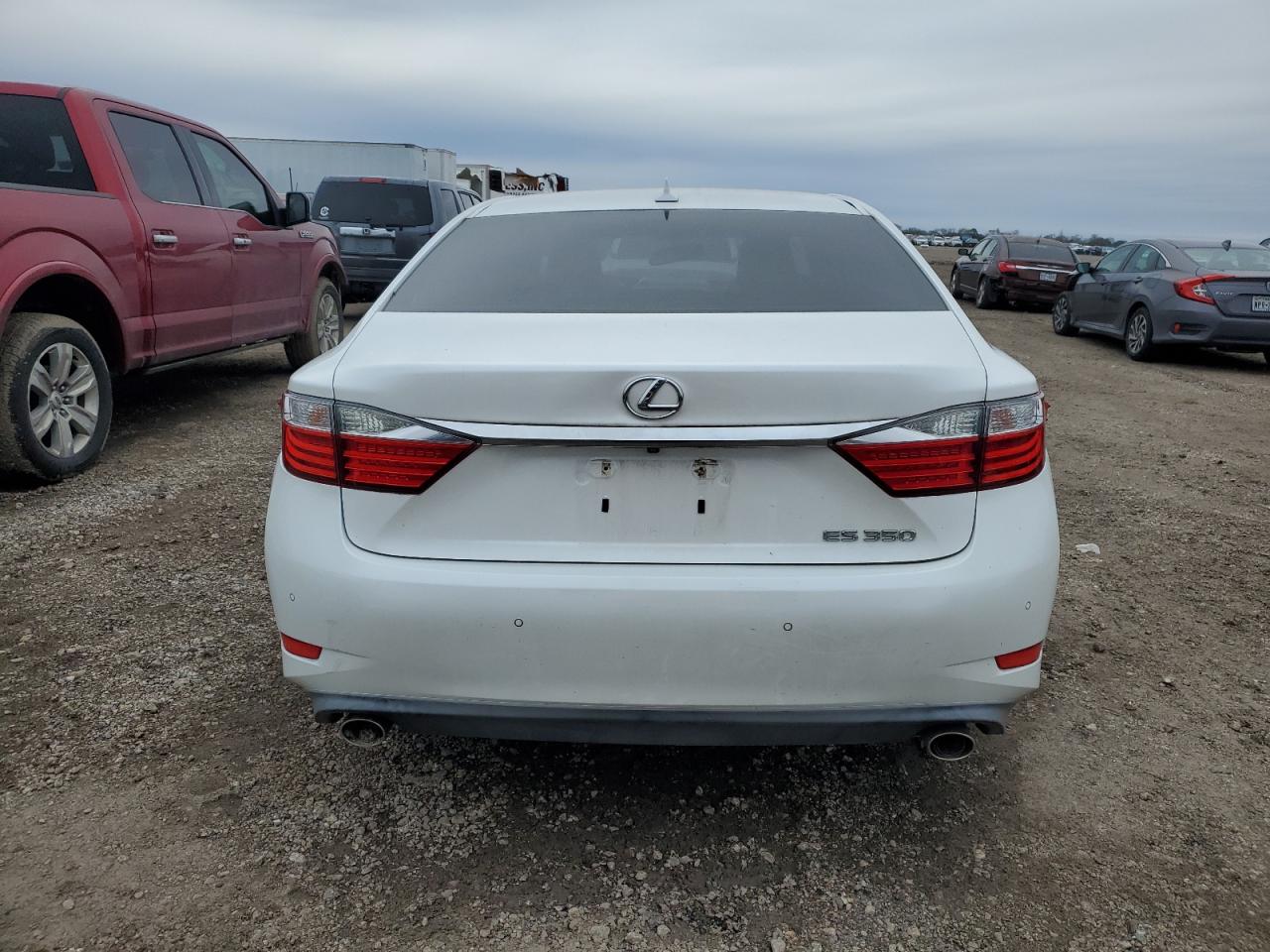 2013 Lexus ES - Image 6