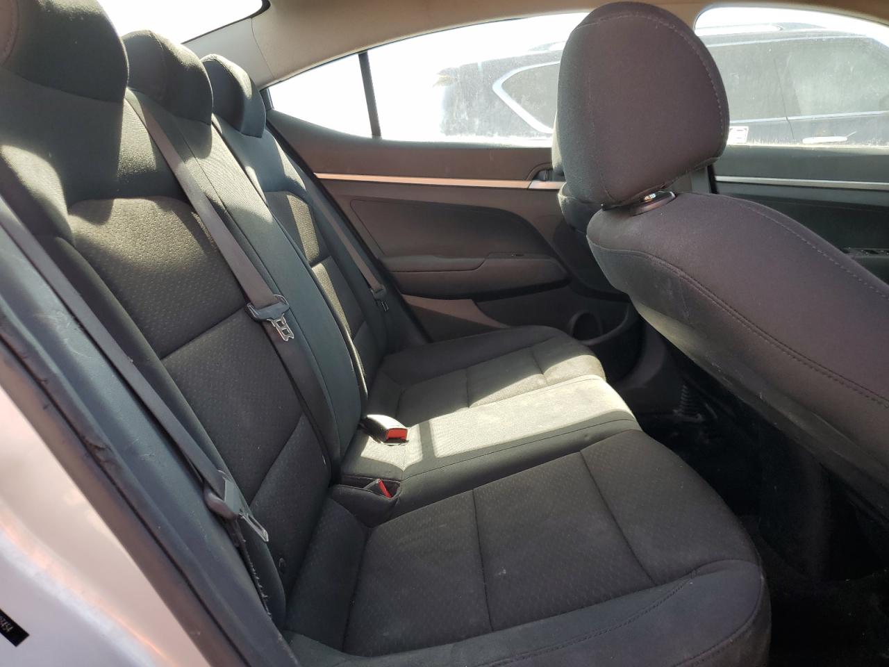 2020 Hyundai Elantra - Image 10