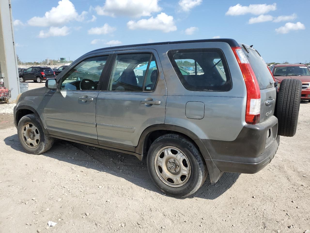 2006 Honda CR-V - Image 2