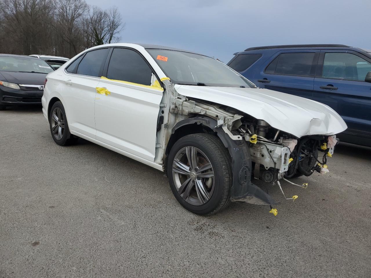 2019 Volkswagen Jetta - Image 4
