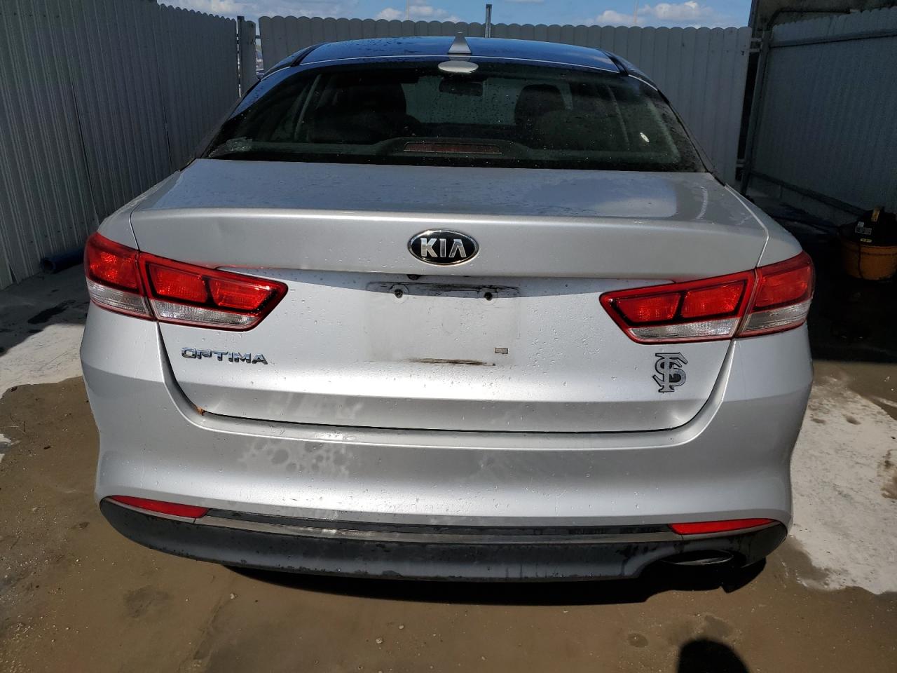 2016 Kia Optima - Image 6