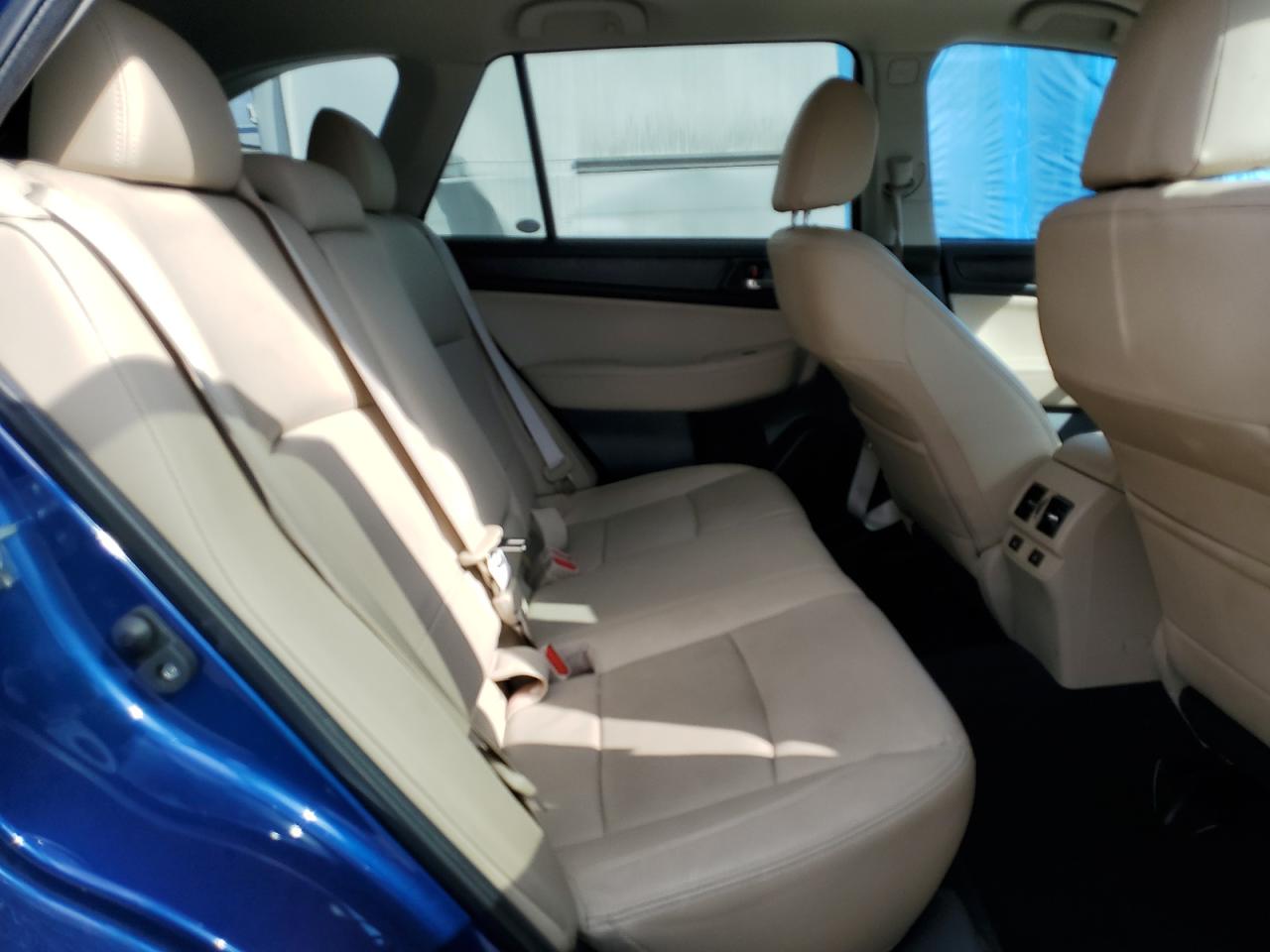 2016 Subaru Outback - Image 10