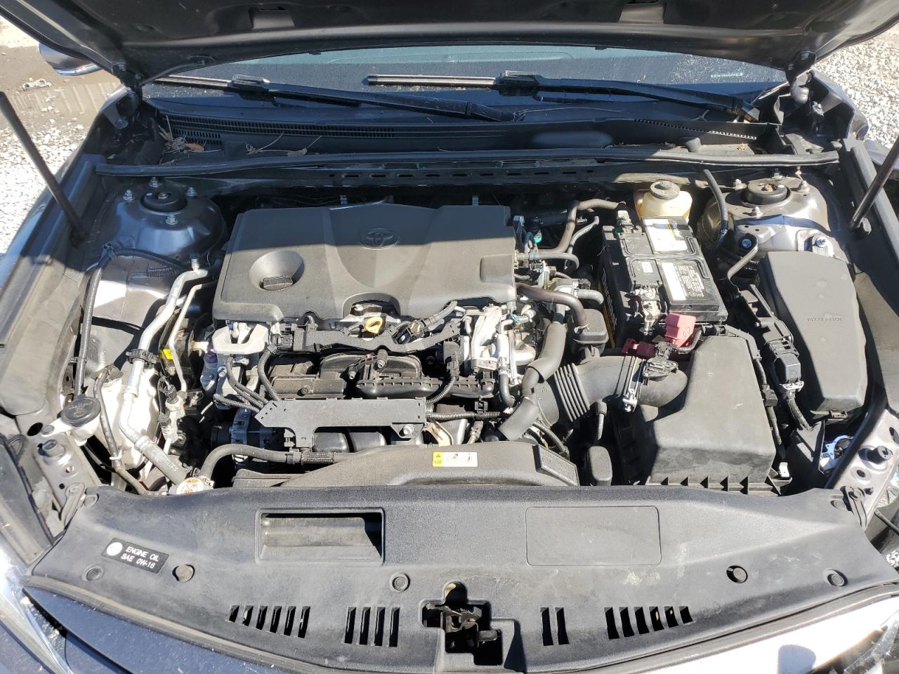 2018 Toyota Camry - Image 11