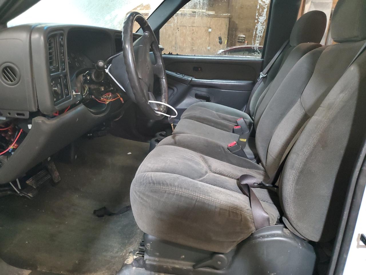 2003 Chevrolet Silverado - Image 7